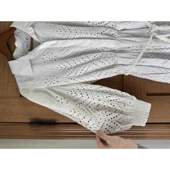 Misa Los Angeles The Joanna Cotton Eyelet Romper in White Women’s size Medium - Picture 3 of 15